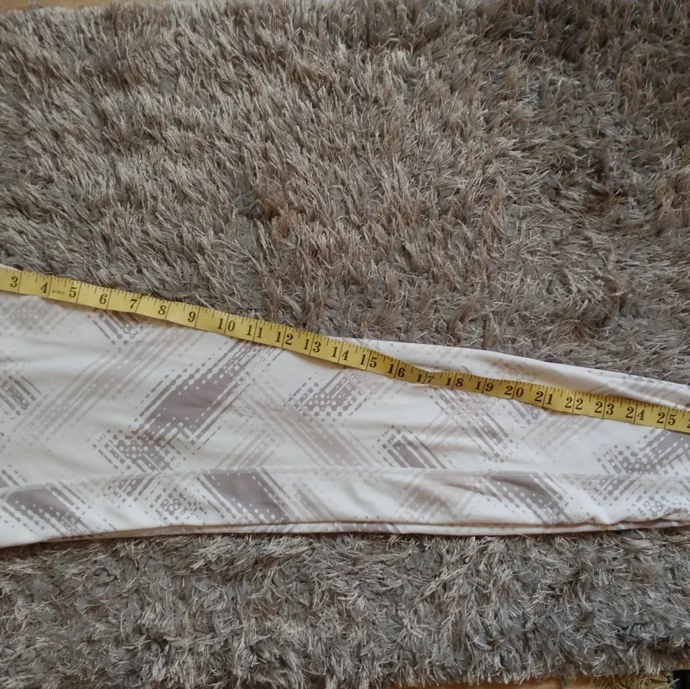 ATHLETA Womens MEDIUM Printed SuperLuxe HR Tight